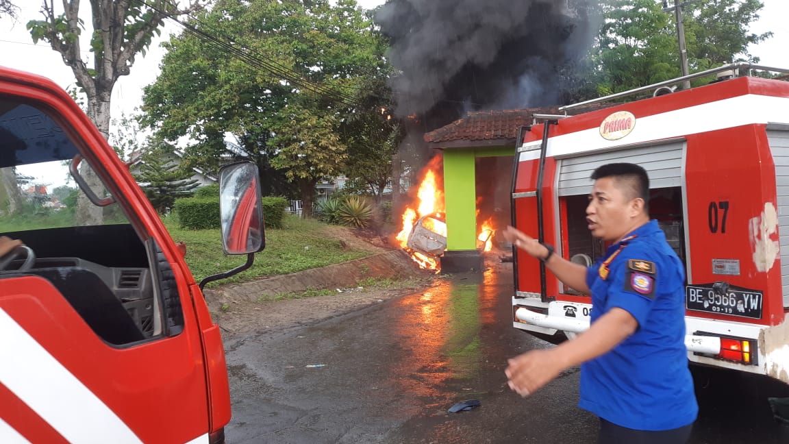 Isi Premium “Ilegal” di SPBU 136 Kali Urang Mobil Xenia Modifikasi Tangki Meledak