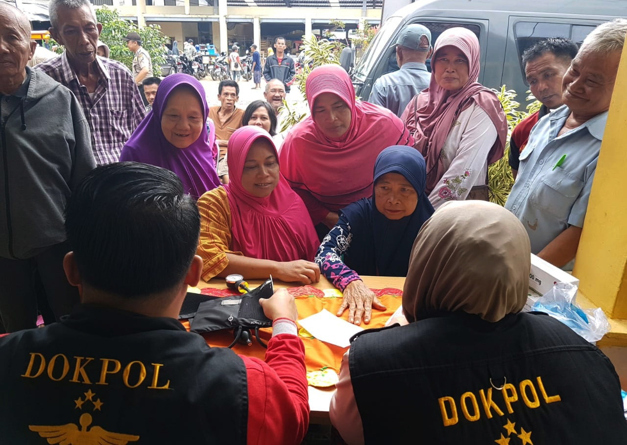 Polres Tulang Bawang Peduli Kesehatan “Gham Bebagei” Kepada Warga Masyarakat