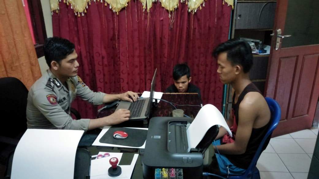 Polsek Terbanggi Besar Bekuk Dua Pelajar Pelaku Jambret
