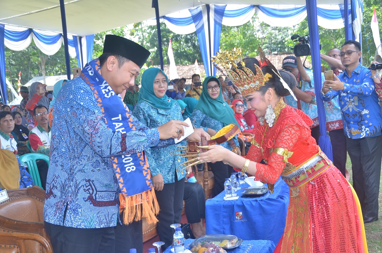 Bupati Lampura Hadiri Penilaian Lomba Kesrak PKK-KB-Kesehatan Tingkat Provinsi