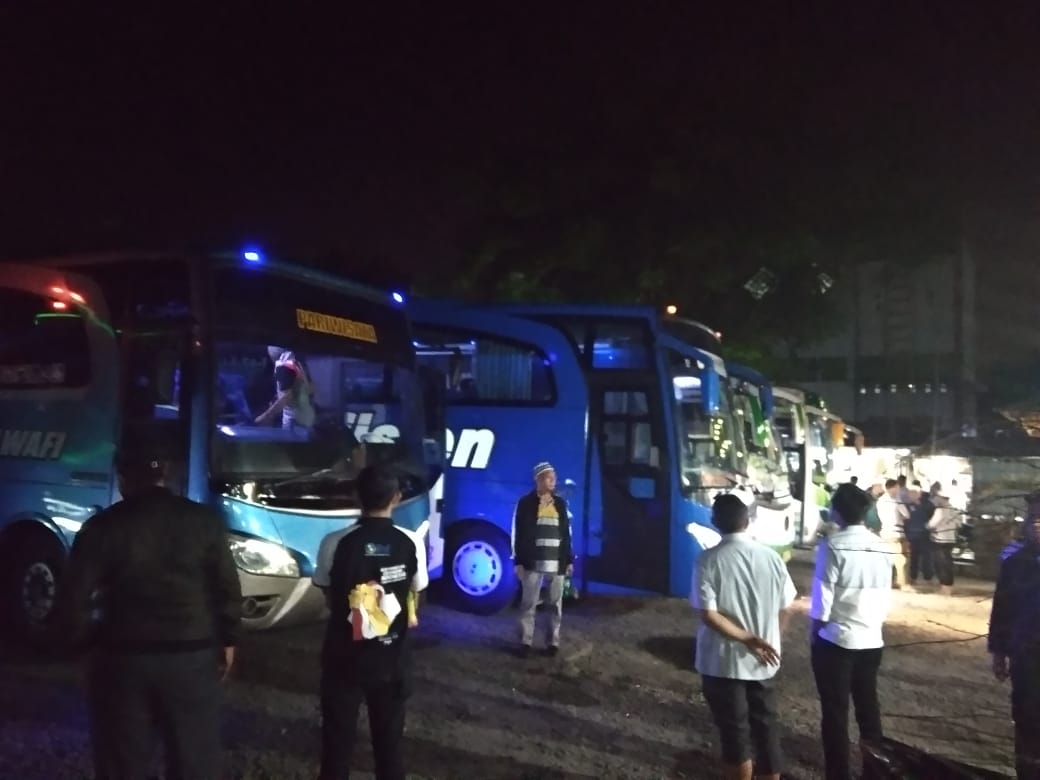 Ribuan Warga Lampung di Merak Banten Hadiri Reuni 212