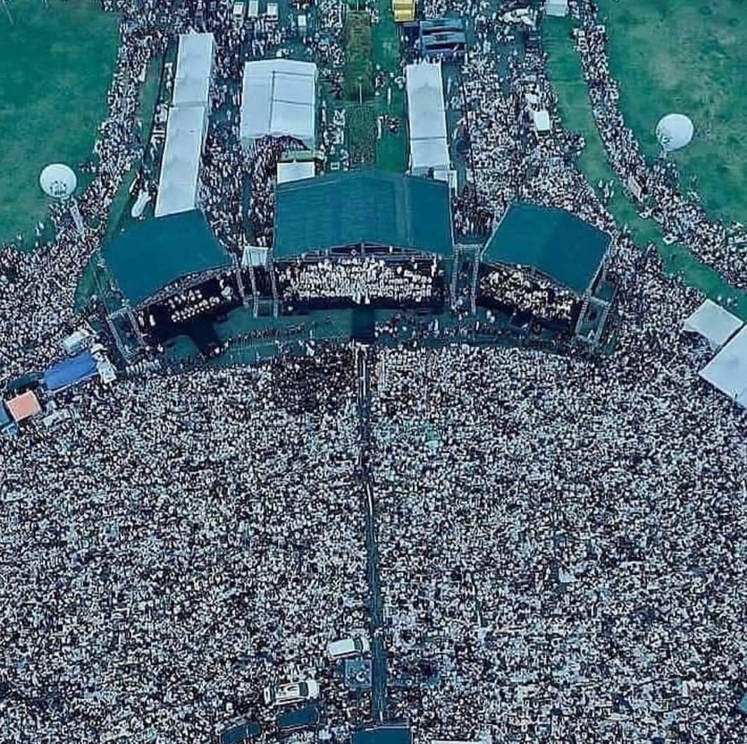 Parade Foto Reuni 212 Monas Jakarta