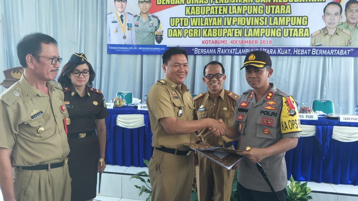 Polres dan Disdikbud Lampung Utara MOU Kurikulum Pendidikan Berlalu Lintas
