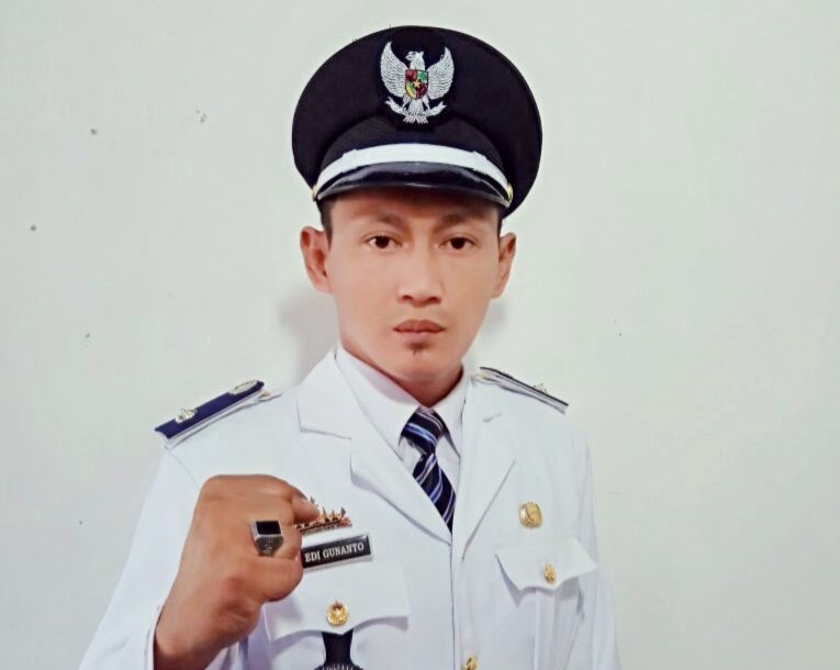 Kepala Kampung Tri Tunggal Jaya Edi Gunawan : “Saya Ikut Bangga, Pertahankan Edukasi Cerdaskan Rakyat Itu”