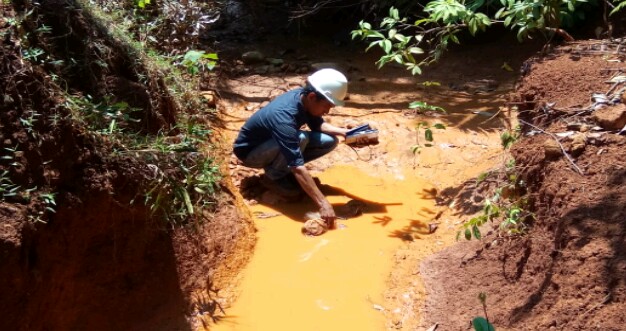 Limbah Lumpur PT Timah Cemari Pemukiman Warga Desa Baliara