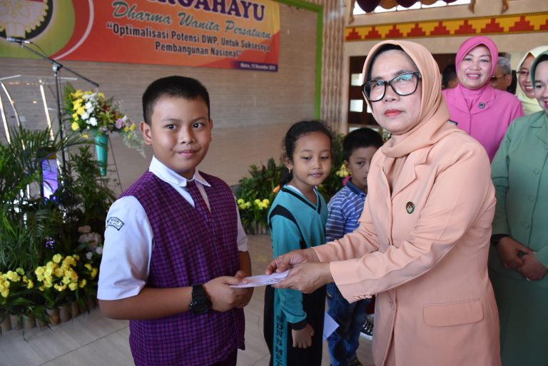 Hut Dharma Wanita Kota Metro Momentum Penting Peran Wanita Dalam Pembangunan