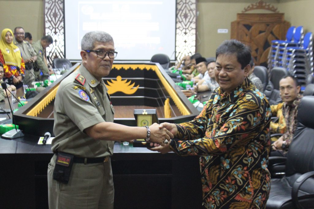 Pemda Kota Metro Terima Kunjungan Komisi A DPRD Sumendang