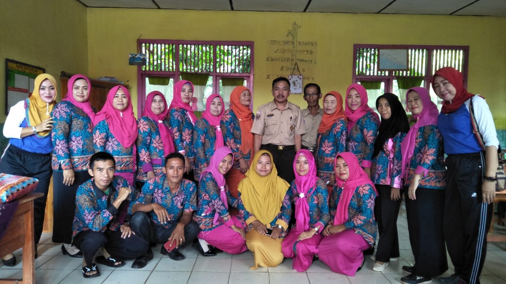 Dua Tenaga Pendidik SDN 1 Kampung Baru Kecamatan Kota Agung Timur Memasuki Masa Purnabakti