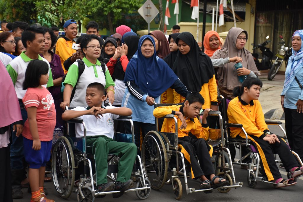 Peringati Hari Disabilitas Internasional Walikota Achmad Pairin Gelar Jalan Sehat Bersama