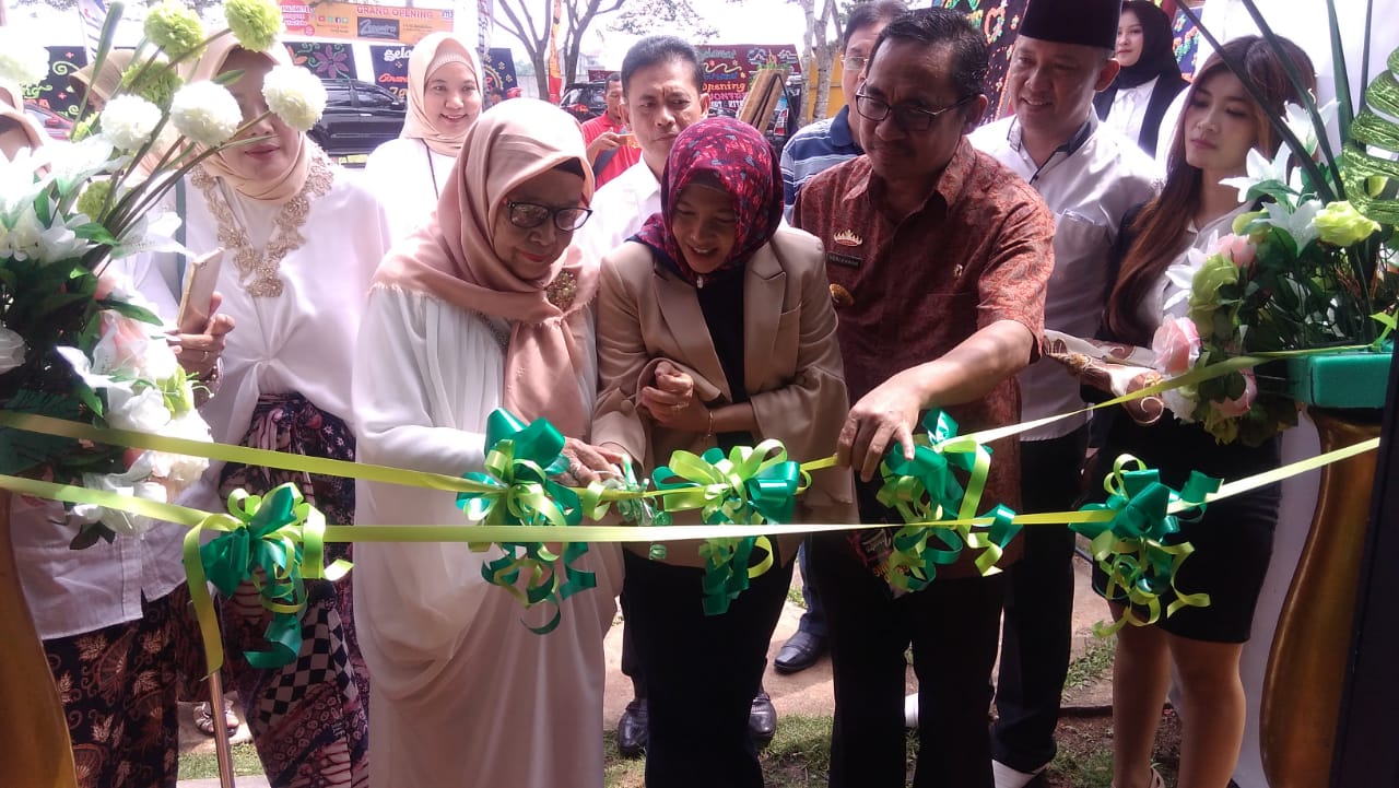 Ketua DPRD Metro Hadiri Lounching Grand Opening Zevontra Cafe