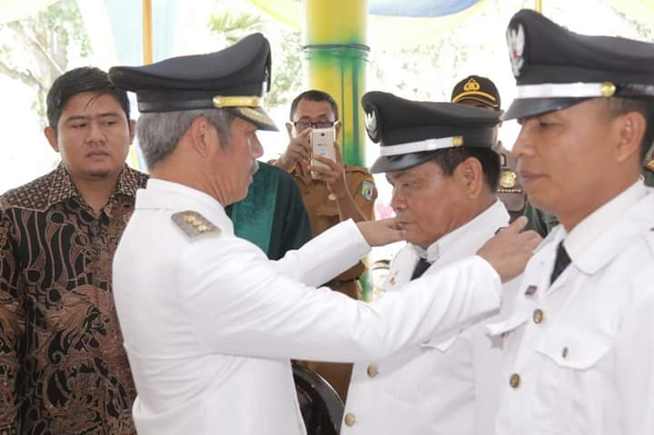 Sujadi Lantik 19 Kakon Terpilih, Termasuk Kakon Bermasalah