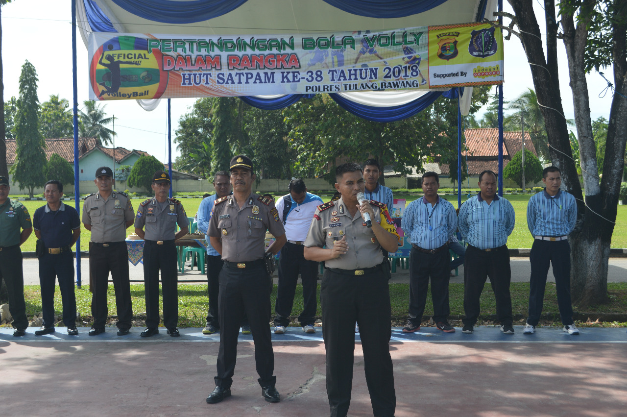 Berbagai Perlombaan Meriahkan HUT Satpam Polres Tulangbawang