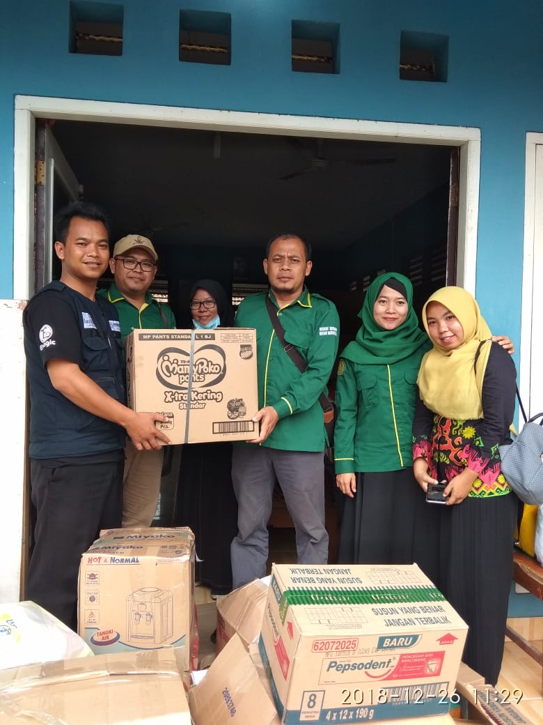 STIKes Muhammadiyah Peduli Korban Tsunami Lampung Selatan