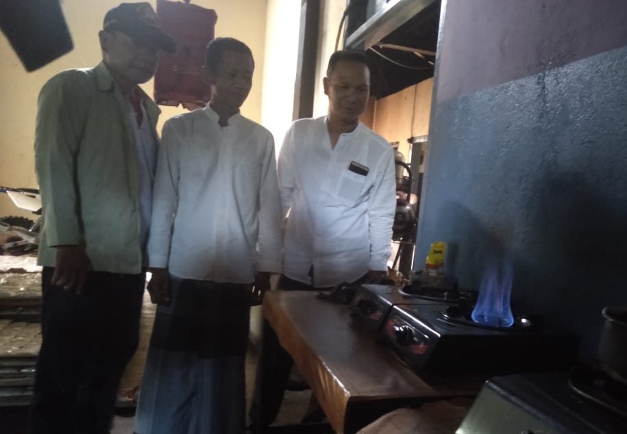 Warga Tubaba Manfaatkan Kotoran Sapi Menjadi Biogas