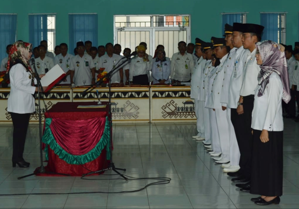 Bupati Tanggamus Ambil Sumpah 225 Pejabat Struktural