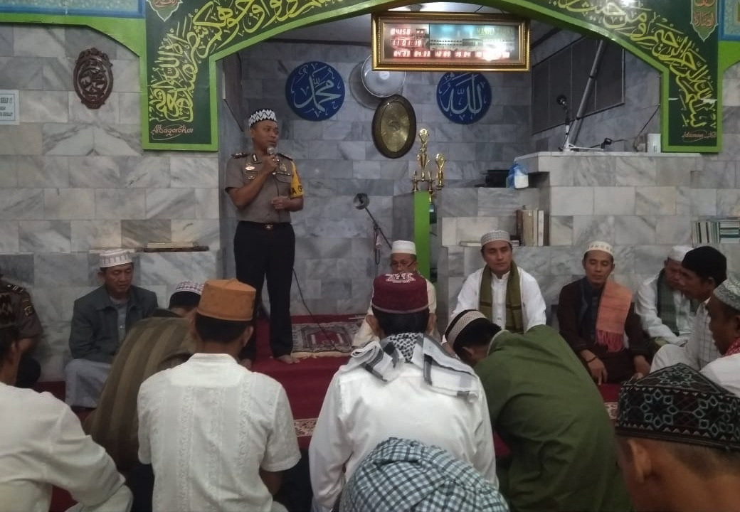 Kapolres Tulang Bawang Rutin Kultum Pesan Kamtibmas Usai Sholat Subuh Berjamaah