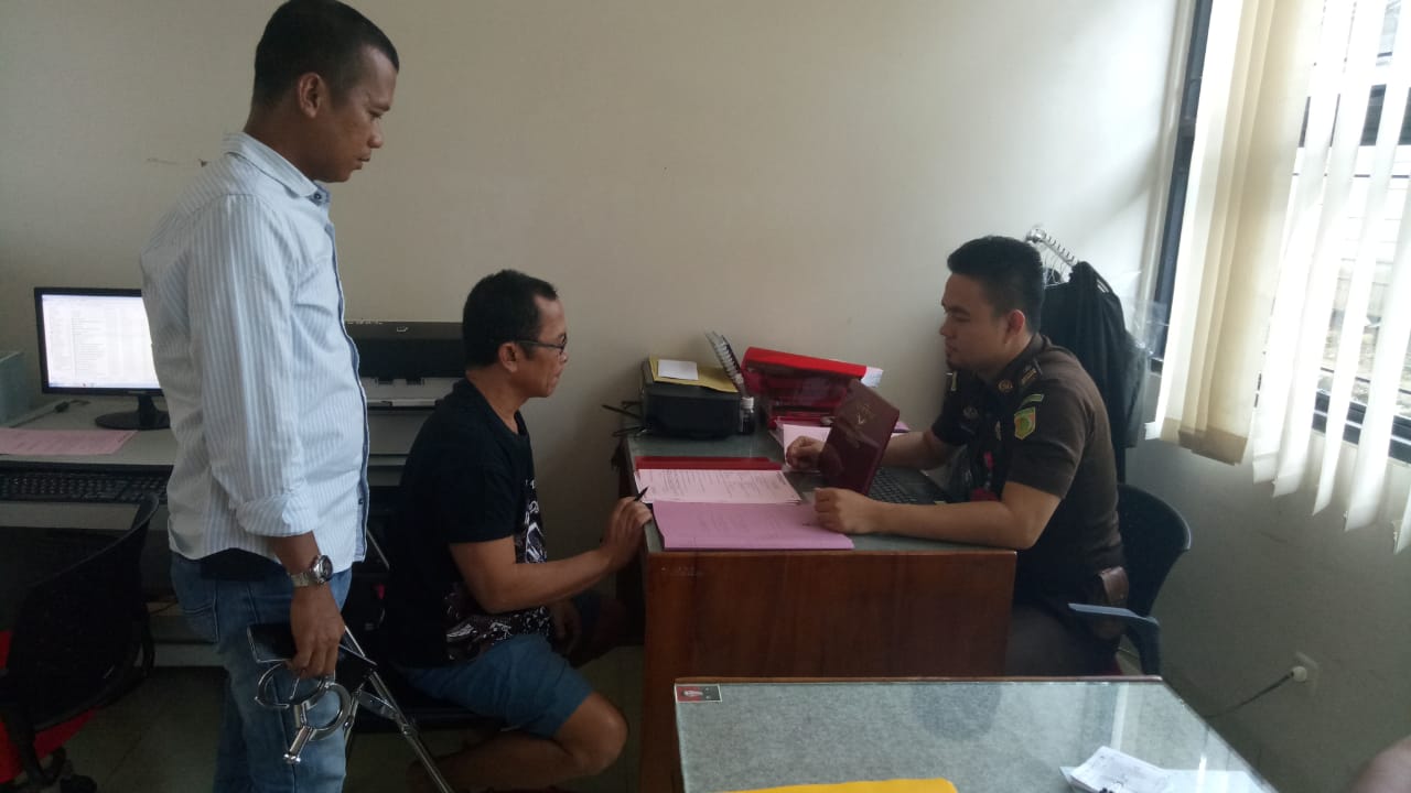 Berkas Perkara “Penggarap” Istri Tetangga Dilimpahkan Ke Jaksa