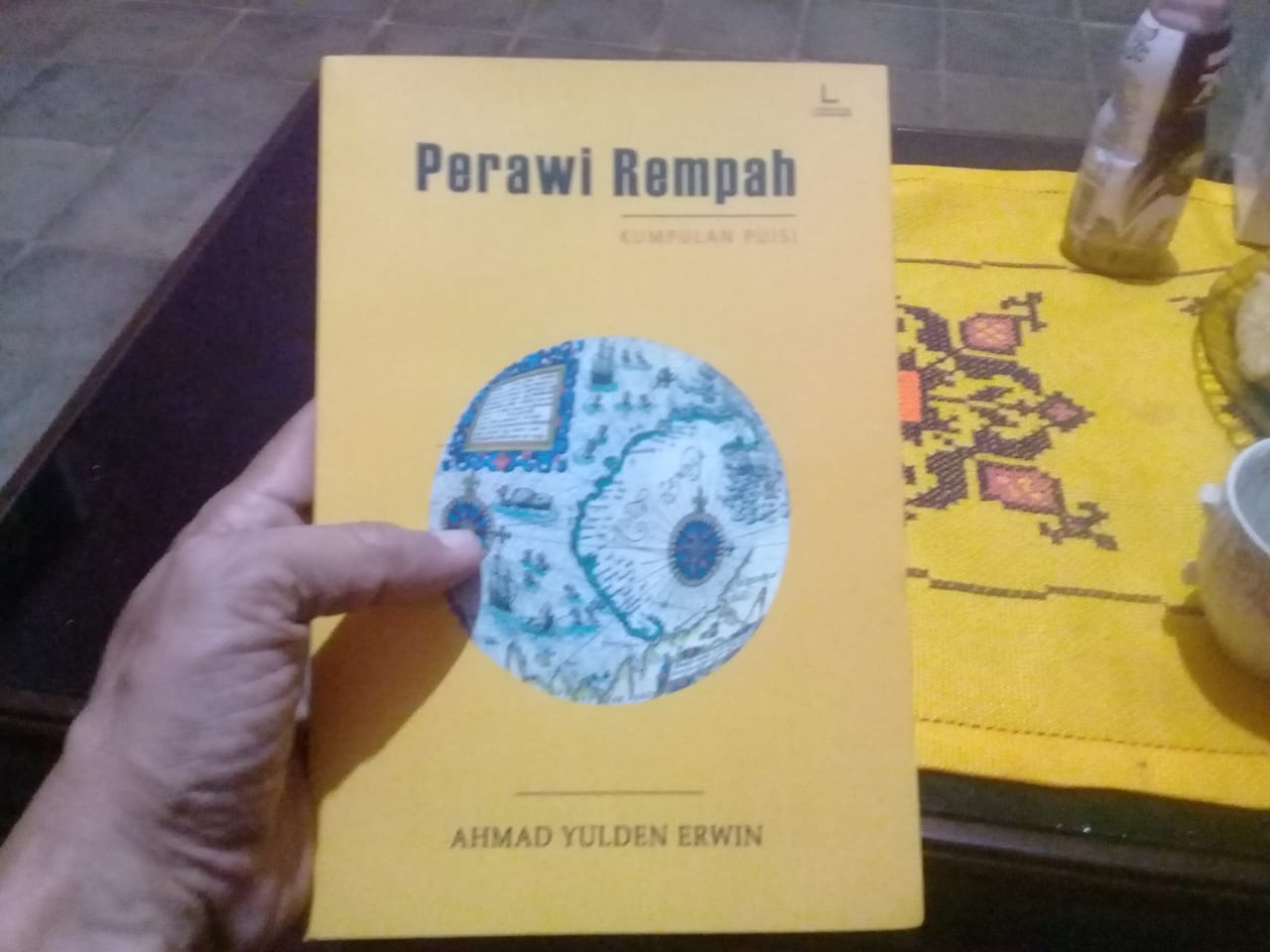 Perawi Rempah dan Sang Gembala yang Lupa Arah Pulang