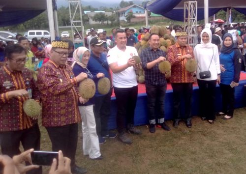 Dendi Ramadhona Hadiri Kontes Durian Unggulan Pesawaran