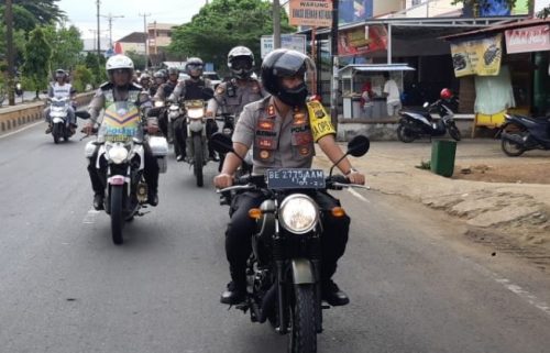 Patroli Motor, AKBP Budiman Sulaksono Pantau Kamtibmas Lampura