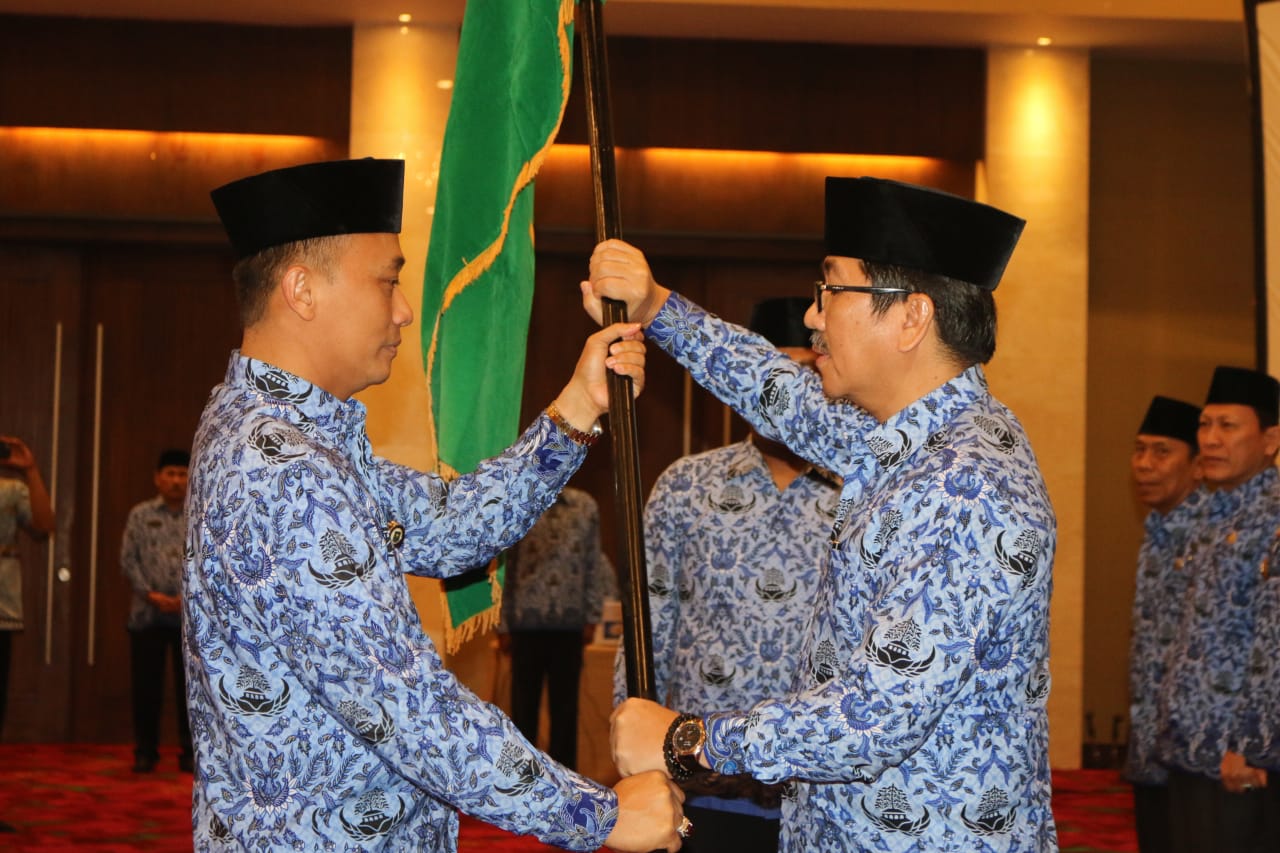 Hamartoni Ahadis Dikukuhkan sebagai Ketua Dewan Pengurus Korpri Provinsi Lampung Masa Bhakti 2019-2024
