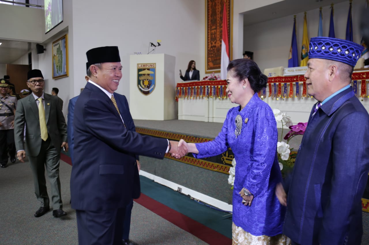 Wagub Bachtiar Hadiri Pelantikan Cholva Rasdinia sebagai Anggota DPRD Lampung Sisa Masa Jabatan 2014 -2019