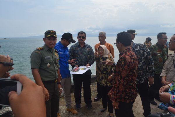 Tim Balitbang Kemenhan dan LIPI ITB Survei Studi Aspek Kelayakan Tanggamus Sebagai Pusat Industri Alutsista