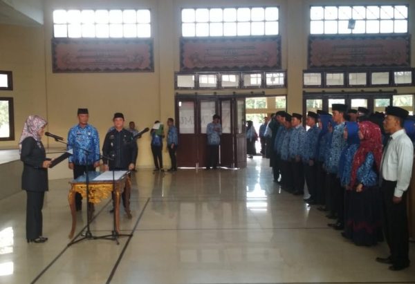 Nunik Rolling Kadis DPMPD dan Kesbang Pol