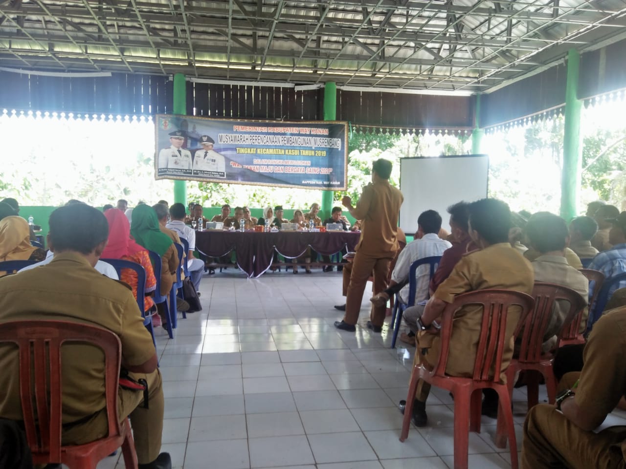 Musrenbang Tahun Ke-3 Kampung di Kecamatan Kasui Laksanakan Perintah Bupati