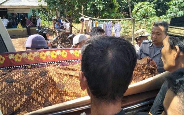 Tidak Terima Ditagih Kontak Motor Yang Hilang, Roky Tikam Pamannya Hingga Tewas