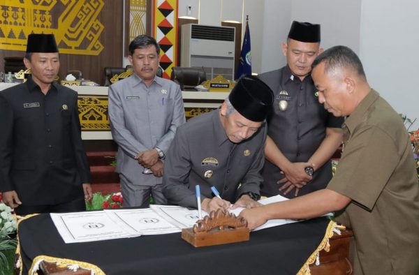 Perda Rumah Kost dan Sanitasi Pringsewu Disahkan