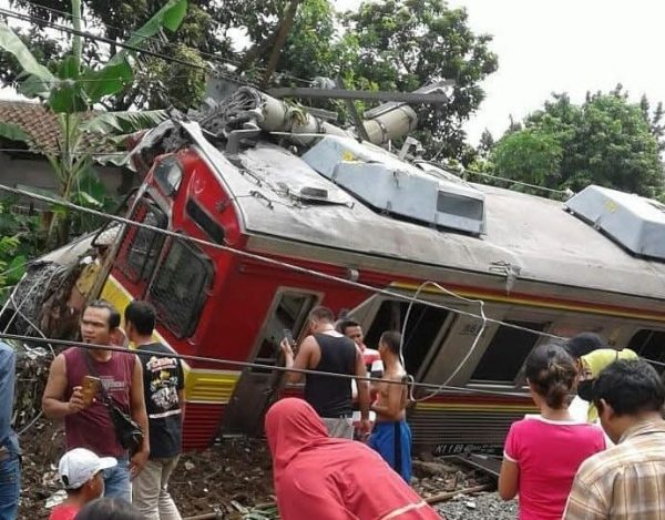 KRL Jatinegara-Bogor Terguling di Jalur Cilebut-Bogor