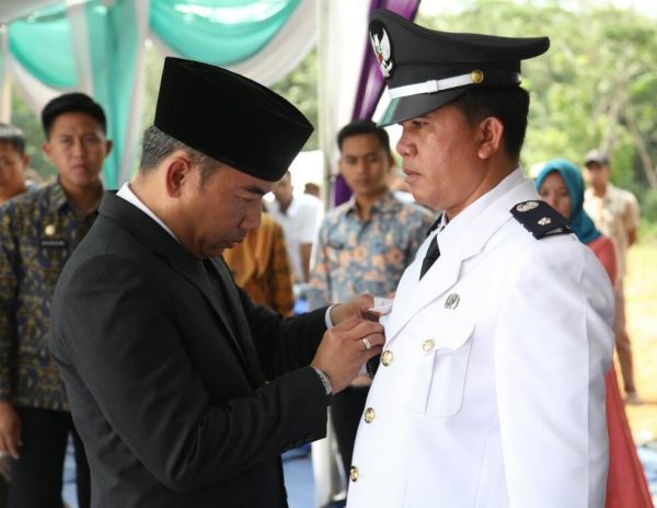 Raden Adipati Surya Lantik Plt Kepala Kampung Kalipapan Rejo
