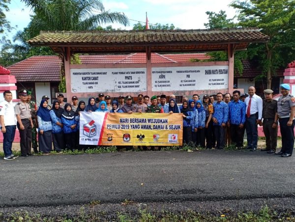 Ajak Jaga Keamanan Daerah Kapolsek Tumijajar Apel Bersama Uspika