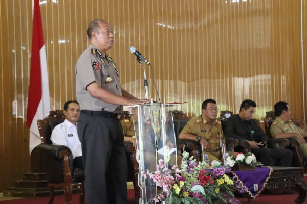 Dirkrimsus Polda Lampung Hadiri Pertemuan Aparatur Pemerintah Kampung dan Kelurahan Se-Kabupaten Way Kanan