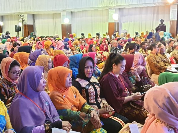 Hj. Winarti Hadiri Harmonisasi Bunda Paud Nasional 2019