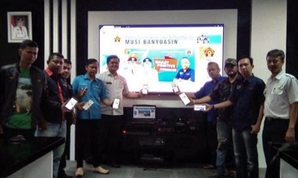 Pemkab Serahkan Bantuan Website Untuk PWI Muba