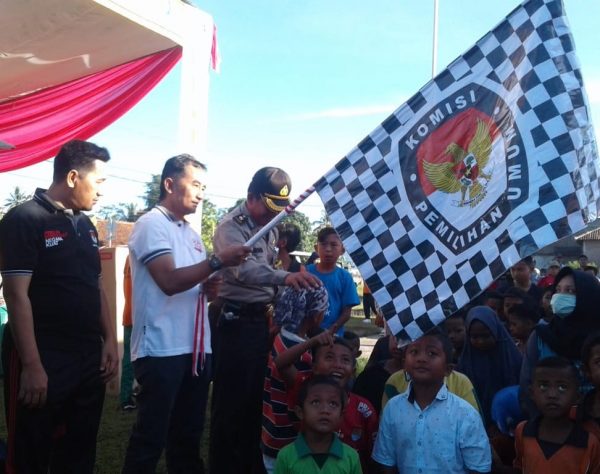 KPU Pringsewu Gelar Jalan Sehat  Pemilu Run Di Lapangan Kecamatan Sukoharjo