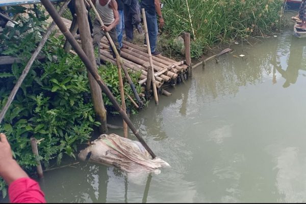 Lagi Mayat Dalam Karung Dibuang Disungai di Pandeglang Banten