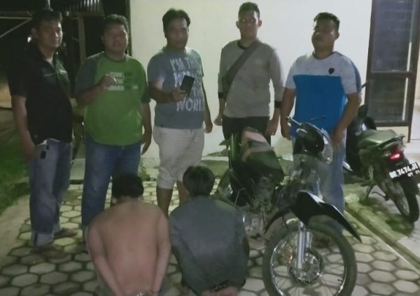 Bobol Counter Service HP, Adi dan Santo Diboyong Unit Reskrim Polsek Abung Semuli