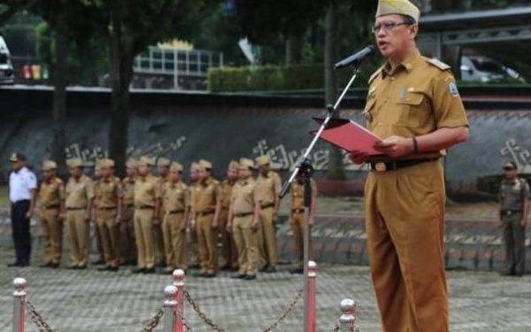 Asisten Adum Pimpin Apel Mingguan