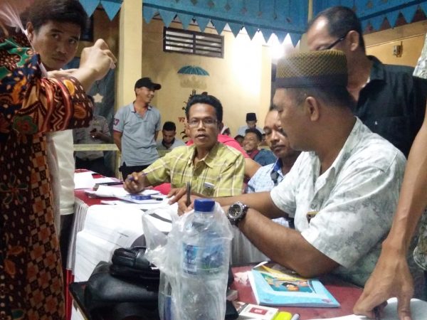 Ketua PPK Kecamatan Baradatu Waykanan Tutup Rapat Rekapitulasi Hasil Pemilu 2019
