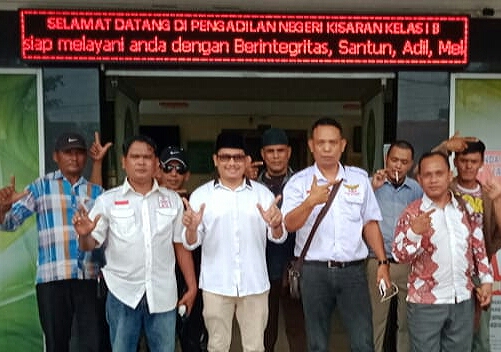 Rahmadsyah Ketua BPN Batubara Jalani Sidang Perdana, Dibela Dan Dipantau Oleh Puluhan Pengacara