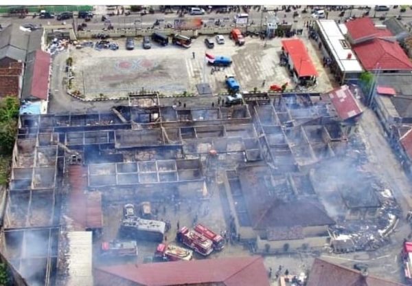 Kapolres Batalkan Puasa, Dan Periksa Tahanan Pasca Kebakaran