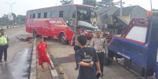 FBI dan APTB Desak Pemerintah Banten Cabut Perijinan Bus “Setan Merah”