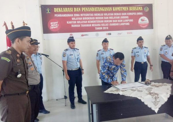 Rutan Kelas I A Bandar Lampung Deklarasi dan Penandatangan Komitmen Bersama Pembangunan Zona Integrasi