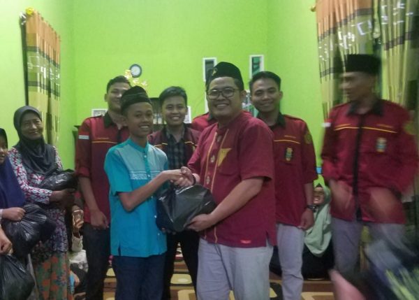 PK IMM STIKes Muhammadiyah Pringsewu Silahturahmi Ramadhan dan Santunan Fakir Miskin