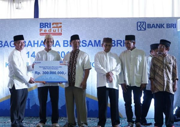 BRI Wilayah Bandar Lampung Berbagi Bahagia Bersama dan Buka Puasa Bersama Anak Yatim