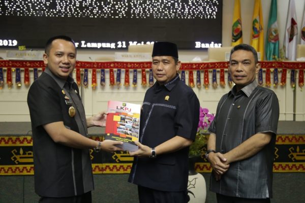 Gubernur Ridho Sampaikan LKPJ 2018 Dana dan AMJ 2014-2019