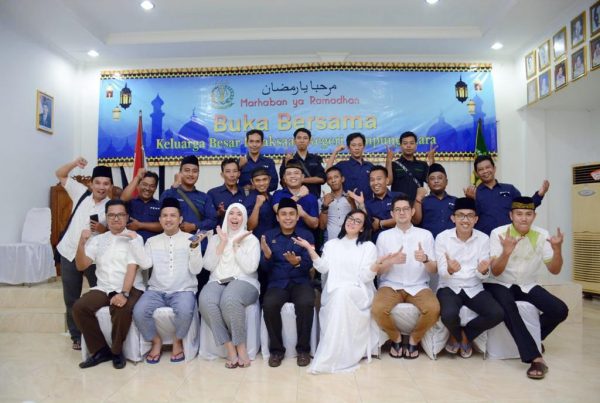 Usai Berbagi Takjil, Kajari Jamui Bukber PWI dan IWO Lampura